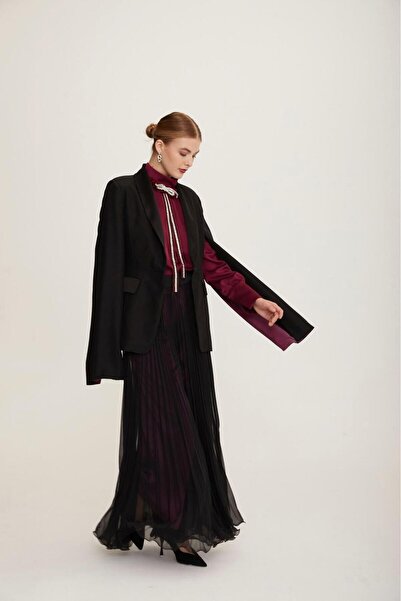 BALA COUTURE Şal Yaka Fantezi Ceket

Kol içi Mürdüm Renk Astarlı