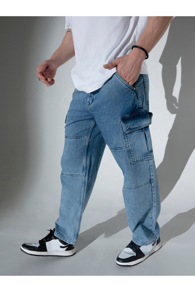 Hubberholme By Styli Mid Rise Regular Fit Jeans with Cargo Pockets