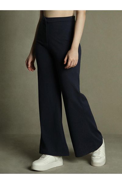Dennis Lingo By Styli Mid-Rise Solid Flared Trousers