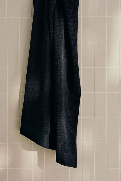 H&M Cotton terry bath sheet