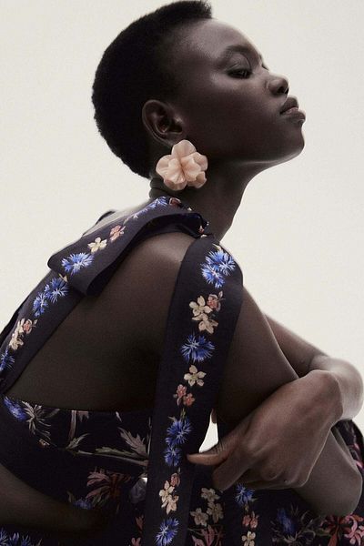 H&M Flower-shaped stud earrings