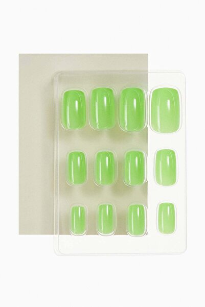 H&M أظافر صناعية