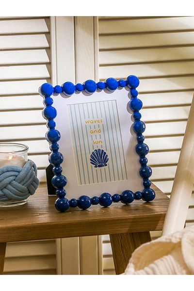 LC Waikiki Standing Photo Frame