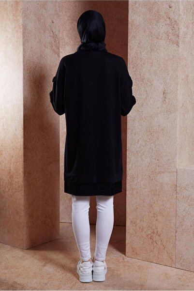 Alvina Tracksuit Tunic - Ruffle Detailed, Model 44572