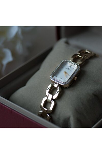 cortebert Leydi Vintage Kesme Detaylı Saat