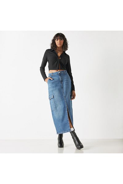 FAV Textured Collared Crop Top with Long Sleeves