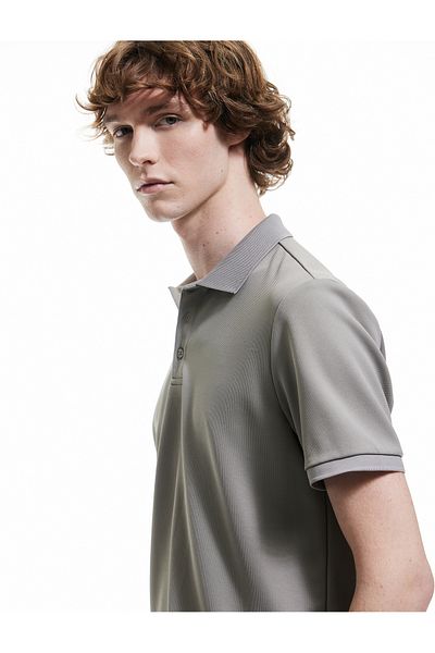 Koton Kurzärmliges Slim-Fit-T-Shirt mit Polokragen aus Pike-Stoff