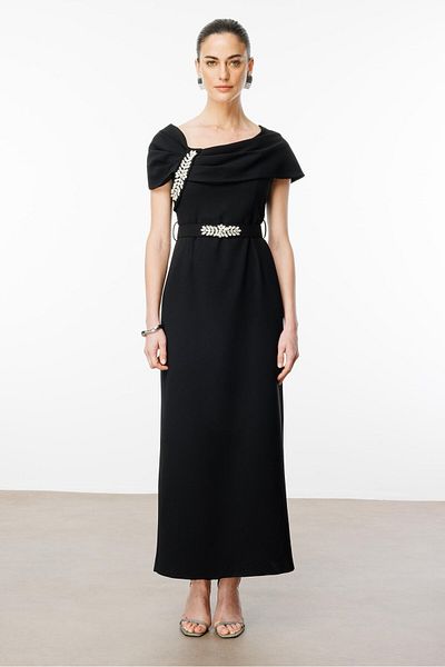 Moda İlgi Rochie neagră - Accesoriu Modailgi Detaliat Calculat