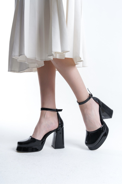 Redoxy Women's Special Design Black Patent Leather Platform Heeled Shoes (Mold Half Number Larger.)