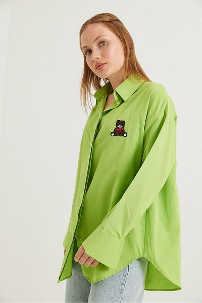 CALİENTE Cămașă de bază oversize brodata cu ursuleț verde deschis