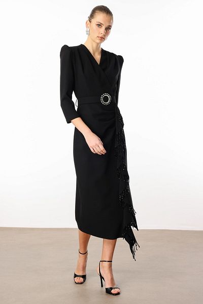 Moda İlgi Μαύρο φόρεμα Modailgi με διπλό στήθος με κρόσσια και πέτρες