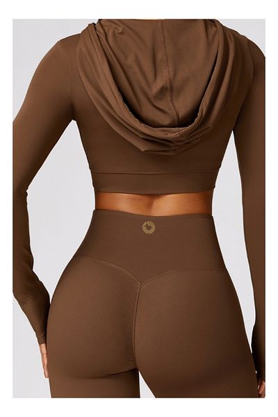 KAWN YOGA Fitted Crop Top Sweatshirt.