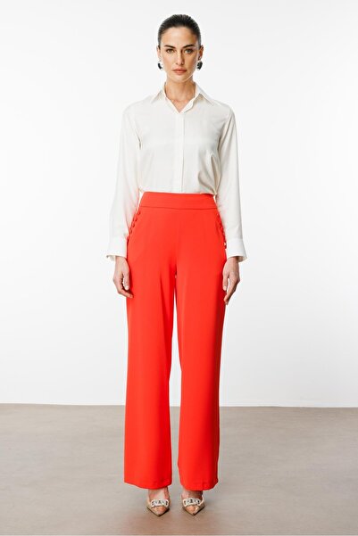 Moda İlgi Pantaloni Modailgi cu buzunare laterale și detalii cu nasturi, cu p...