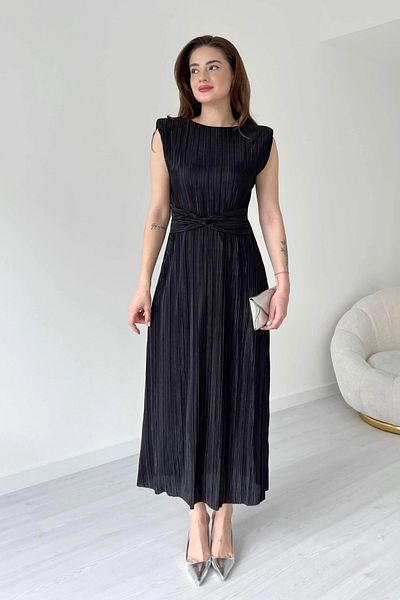 Sorridi Waist Detailed Pleated Maxi Dress