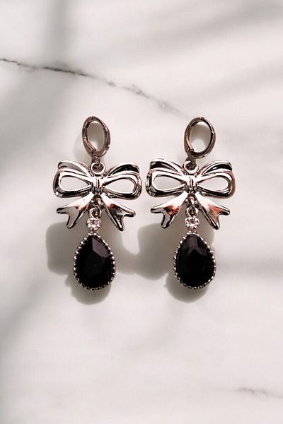 EUROMODA Bowknot Design Black and White Stone Dangle Earrings