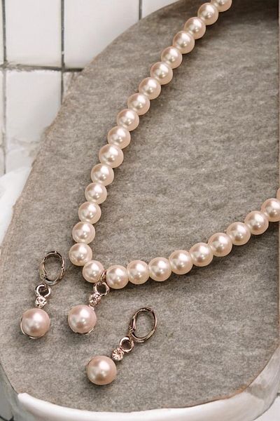 EUROMODA White Pearl Design Necklace Earrings Jewelry Set