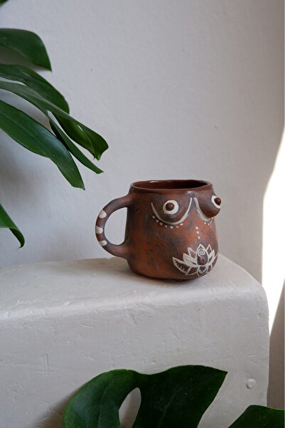 Maui Özel Tasarım El Yapımı Seramik Afrika Himba Kabilesi Kadınları Memeli Kupa