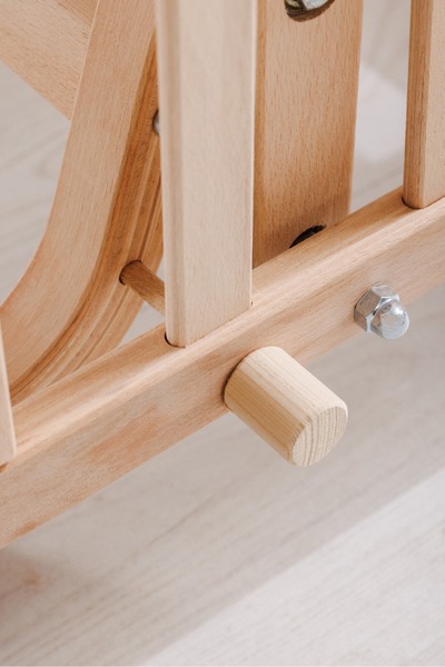 babywho BW6250 Doğal Ahşap Bebek Beşiği -Tekerlekli Sallanır Kademeli, Anne Yanı Beşik- Uyku setli -70x130cm