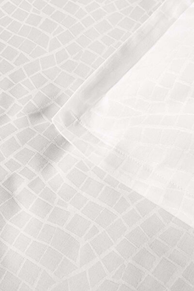 Altınbaşak Adelya Jakarlı Saten Çift Kişilik Nevresim Takımı Beyaz (6 Parça)