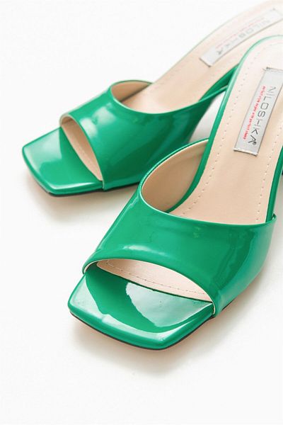 Niloshka Dublin Green Patent Leather Women's Slippers
