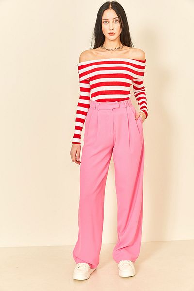 EYYE Red White Madonna Collar Body
