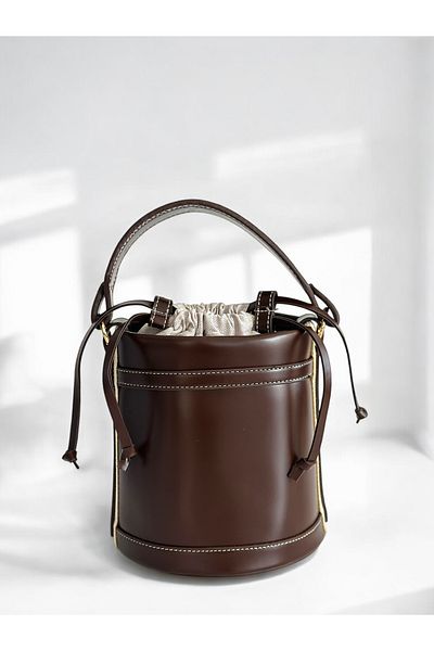 Boutiquehaki Чанта за ръка и рамо Garmen с връзки и детайли от кофа