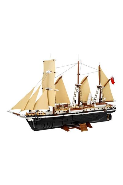 LEGO Icons 10335 Endurance - Comfortable and Fashionable
