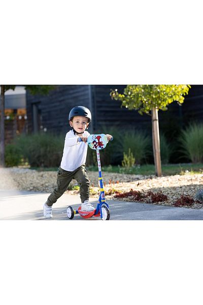 Smoby Marvel Scooter 3 Wheels Design for Kids, Adjustable Height, Suitable for Indoor and Outdoor Us