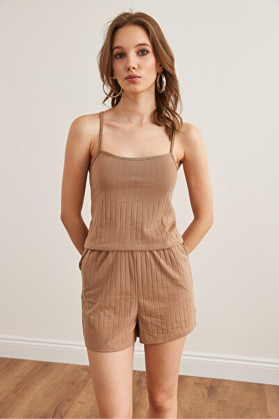 Olalook Γυναικεία μπλούζα με λουράκι Camel και σορτς με τσέπη στο κάτω μέρος PJM- 00000021