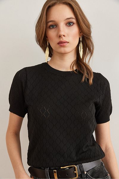 Olalook Dámská černá halenka s diamantovým vzorem s prolamovaným krátkým rukávem BLZ- 19002883