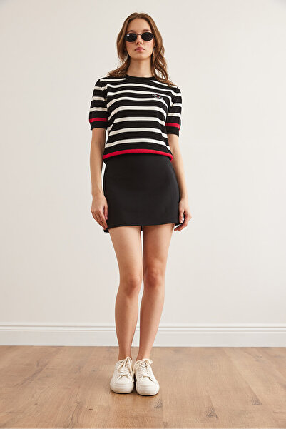 Olalook Women's Black Back Zippered Double Mini Skirt Etk- 19000303