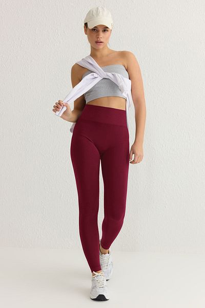 Trendyol Collection Nahtlose Push-Up-Strick-Sportleggings in voller Länge THMAW25TY00003