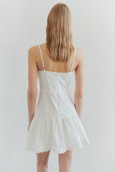 Trendyol Collection Μίνι φόρεμα με επένδυση από δαντέλα με εμπριμέ λευκή πέτρα περιορισμένης έκδοσης TPRSS25EL00231