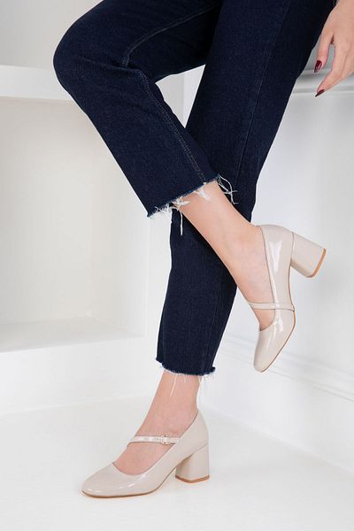 SOHO Beige Patent Leather Women's Classic Heeled Shoes 20417