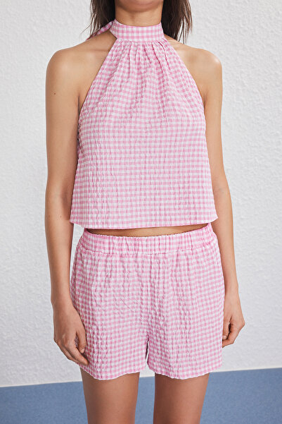 Trendyol Collection Rózsaszín kockás szőtt strandblúz rövidnadrág szett TBESS25AU00074