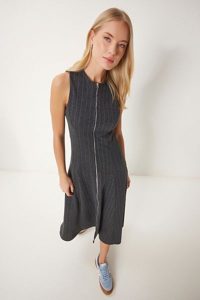 Happiness İstanbul Anthrazitfarbenes, schmal gestreiftes Midikleid für Damen WF00096