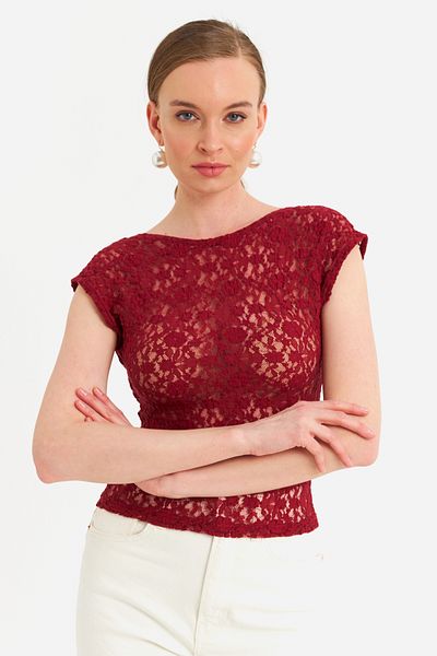 Cool & Sexy Women's Burgundy Backless Lace Blouse Zh04 Model Men's Shoes Gx9688 Figure
