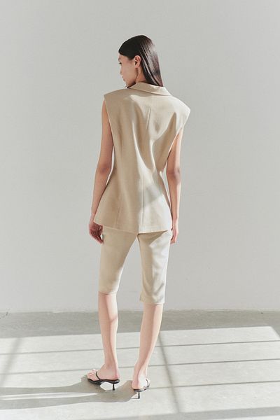 Trendyol Collection Περιορισμένη Έκδοση Ανοιχτό Μπεζ Εφαρμοσμένο Αμάνικο Μπουφάν με Κουμπιά Γιλέκο TWOSS25YE00078