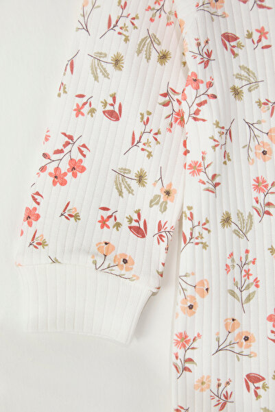 TRENDYOLKIDS Ecru Baby Girl 100% Cotton Printed Long Sleeve Knitted Jumpsuit Tkdss25Tu00002