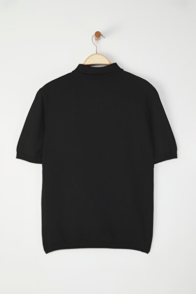 Trendyol Collection Schwarzes reguläres Polo-Strick-T-Shirt TMNSS25PO00042