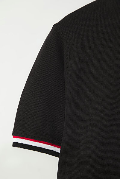 Trendyol Collection Černé Slim/Fit vyšívané tričko Polo Neck TEDSS25PO00000
