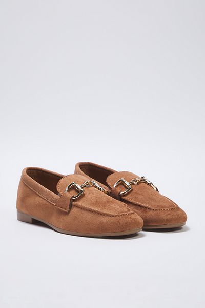 TRENDYOL SHOES Svetlohnedé semišové doplnky Detailné dámske mokasínové topánky TAKSS25LA00000