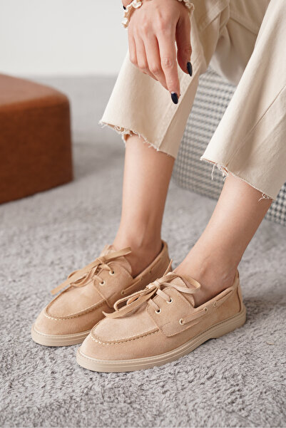 Moda Değirmeni Бежеві замшеві жіночі плоскі мокасини на шнурівці MD1065-113-0001