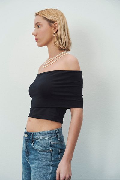 Wear Three Points Luna Chic Low Collar Blouse