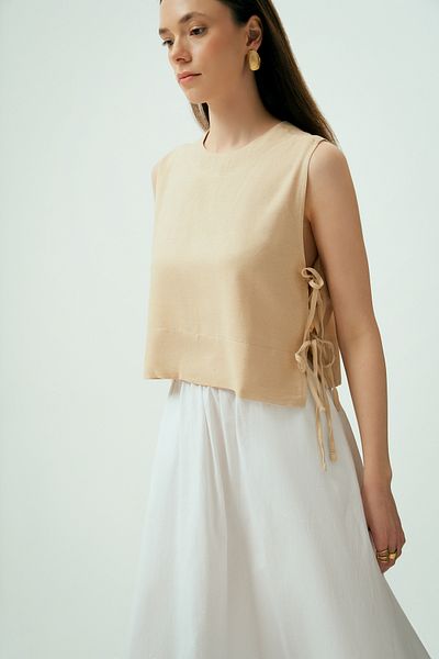 Wear Three Points Luna Lace-Up Zero Sleeve Natural Linen Top