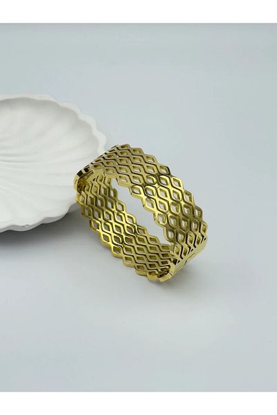 İNN JEWELLERY Steel Handcuff Bracelet with Anti-Tarnish Wave Figure (2 YEARS IMPORTER GUARANTEE)