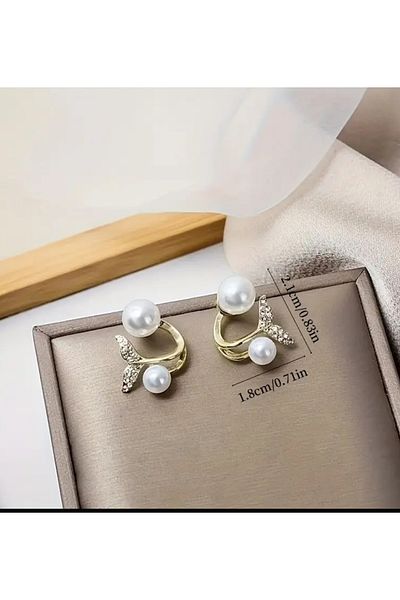 cococlup 1 Pair Stylish Curled Mermaid Tail Pearl and Stone Detailed Earrings for Women