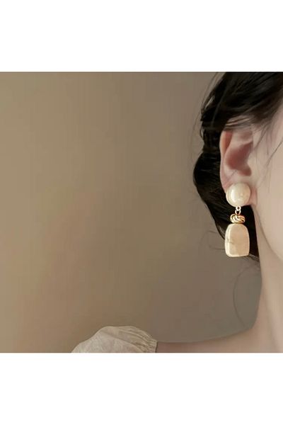 Accessories Vanilla Avenue Creamy Tone Vintage-Inspired Geometric Resin Dangle Earrings for Women