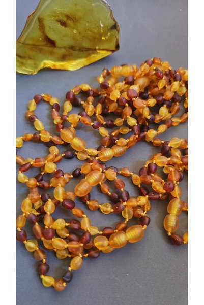 Kotryna Natural Unpolished Unpolished Amber Oval Baby Necklace