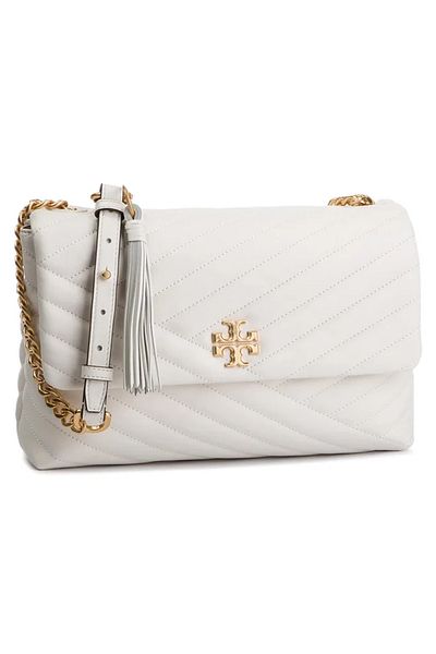 Tory Burch حقيبة كتف كيرا شيفرون ذات غطاء